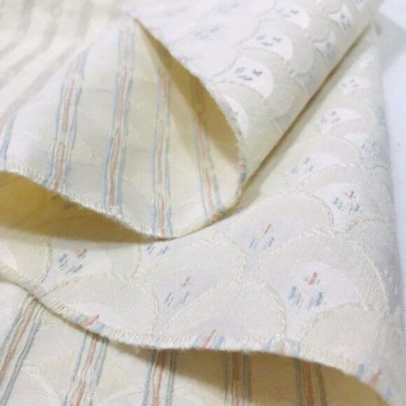 Heavy Upholstery Fabric Shell Design - Picture 1 of 3